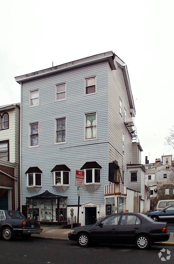 49 Bayard St, New Brunswick, NJ 08901