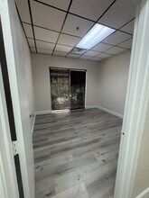 1681 E Flamingo Rd, Las Vegas, NV for lease Interior Photo- Image 2 of 7