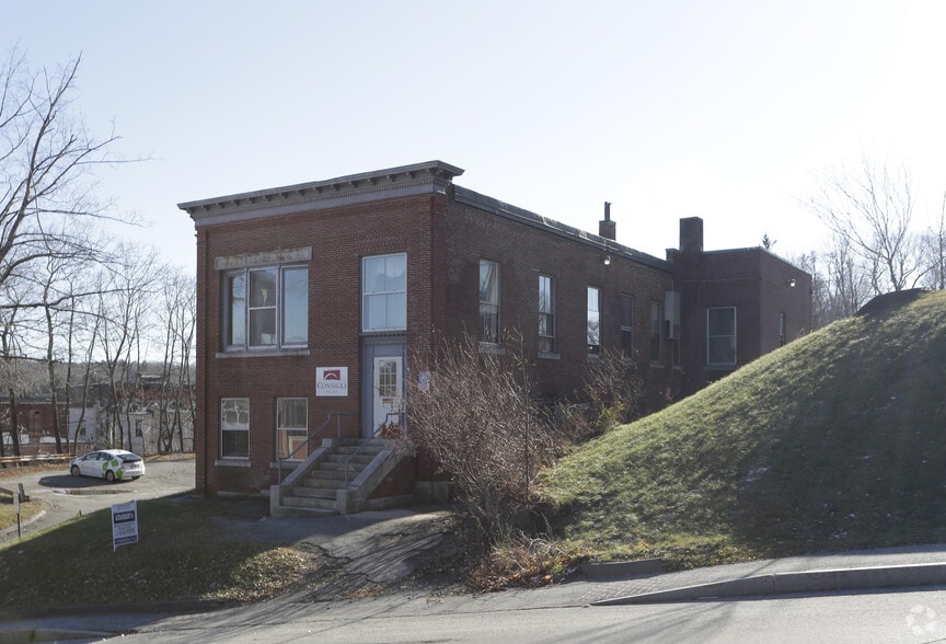 16 Winthrop St, Augusta, ME for lease - Building Photo - Image 2 of 5