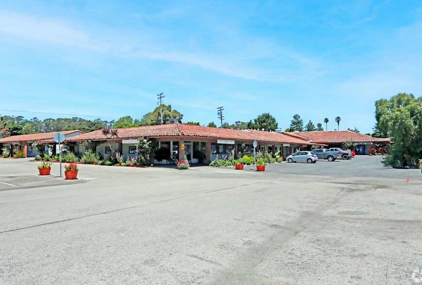 21511 E Cliff Dr, Santa Cruz, CA for lease - Building Photo - Image 1 of 3