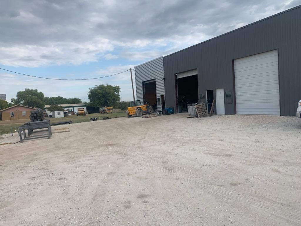 11901 S Interstate 35, Valley View, TX for sale Building Photo- Image 1 of 1