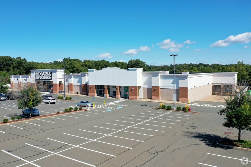 189 Hale Rd, Manchester, CT for sale - Primary Photo - Image 1 of 1