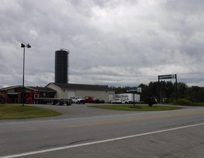 947-955 US Route 62, Jackson Center, PA for sale - Building Photo - Image 1 of 1