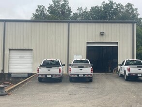 71 Fairway Blvd, Jackson, TN for lease Interior Photo- Image 1 of 3