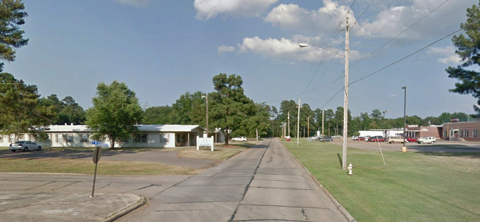 1901 S Laurel St, Hope, AR for sale - Building Photo - Image 3 of 11