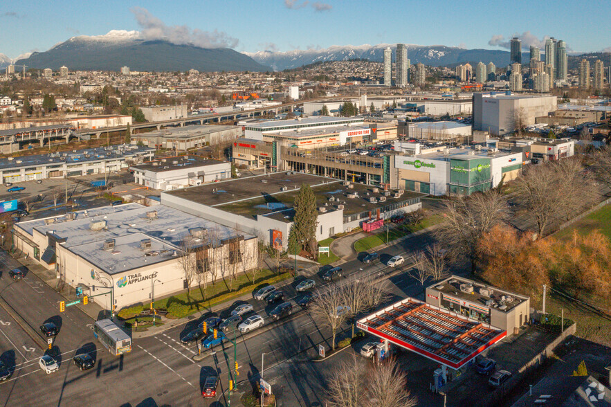 3355 Grandview Hwy, Vancouver, BC for lease - Building Photo - Image 2 of 7