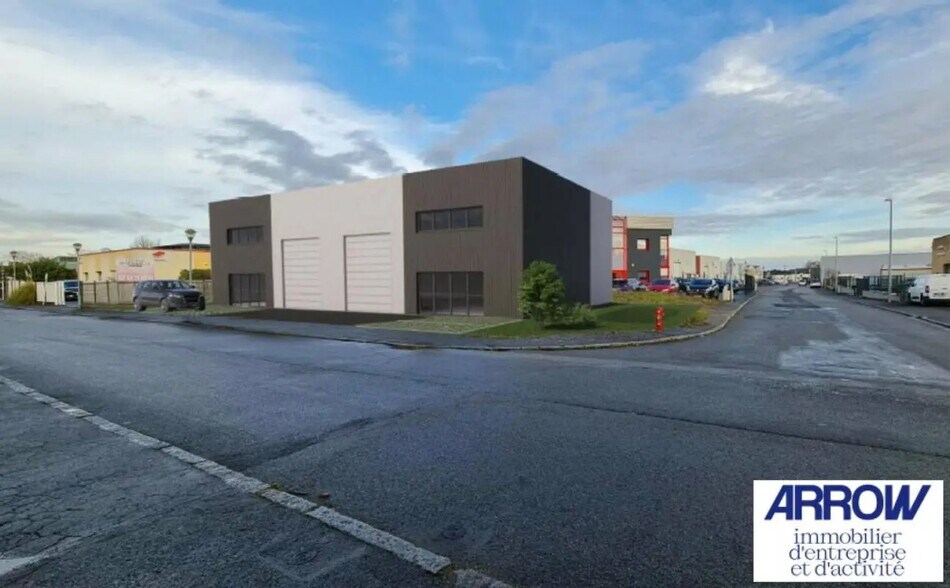 Flex in Sainte-Luce-sur-Loire for sale - Building Photo - Image 1 of 2