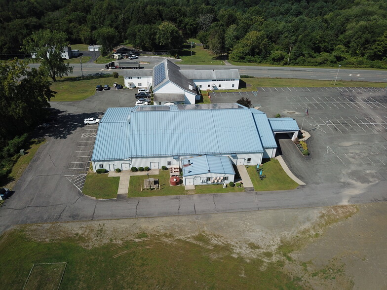 1688 Route 9, Castleton, NY for sale - Building Photo - Image 1 of 14