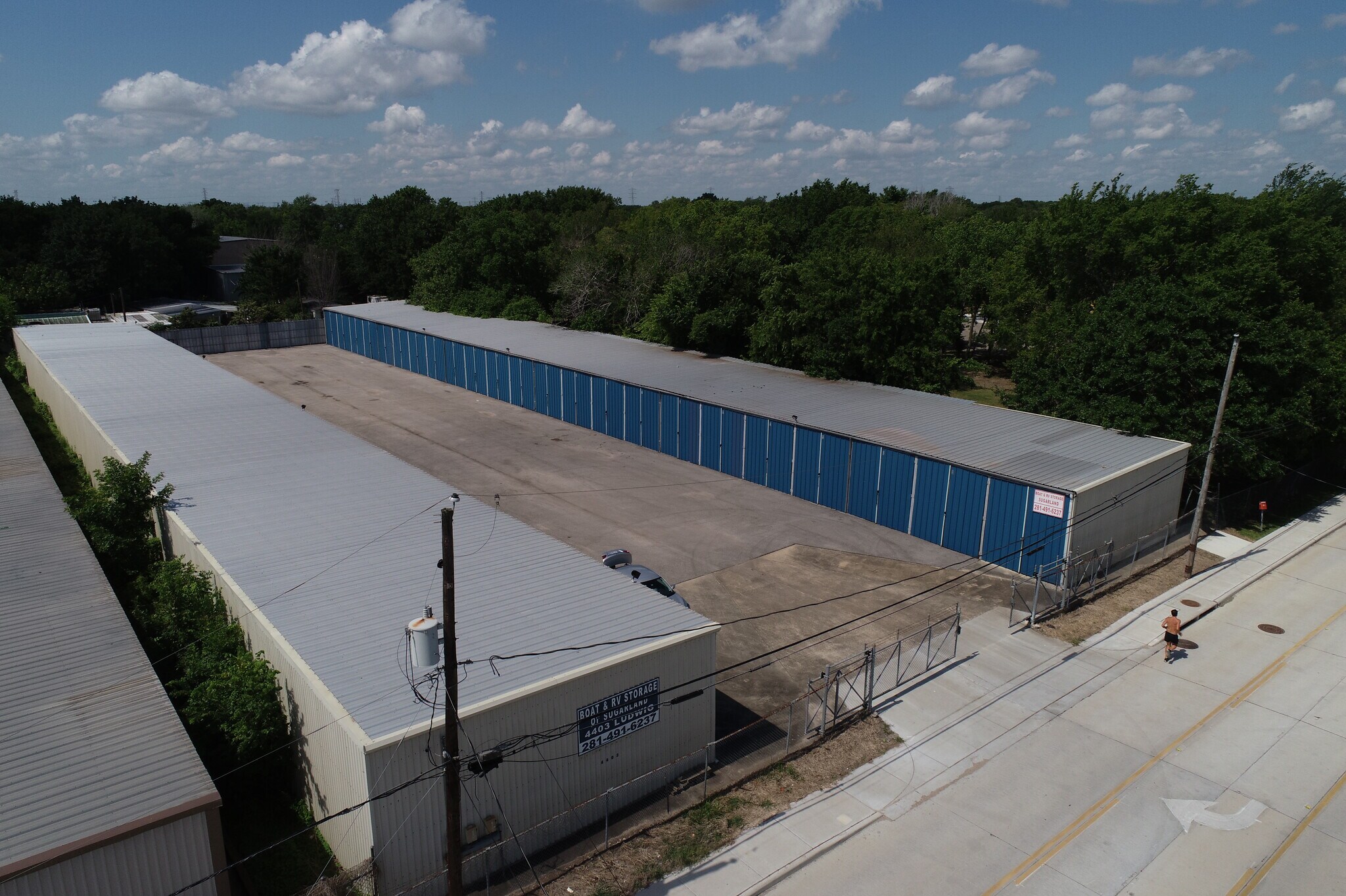 4403 Ludwig Ln, Stafford, TX for sale Primary Photo- Image 1 of 1