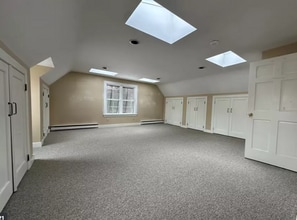 28 Green St, Newburyport, MA for lease Interior Photo- Image 2 of 5