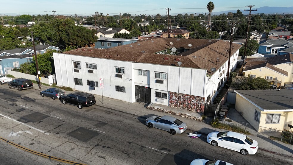 2201 E Compton Blvd, Compton, CA for sale - Building Photo - Image 1 of 6