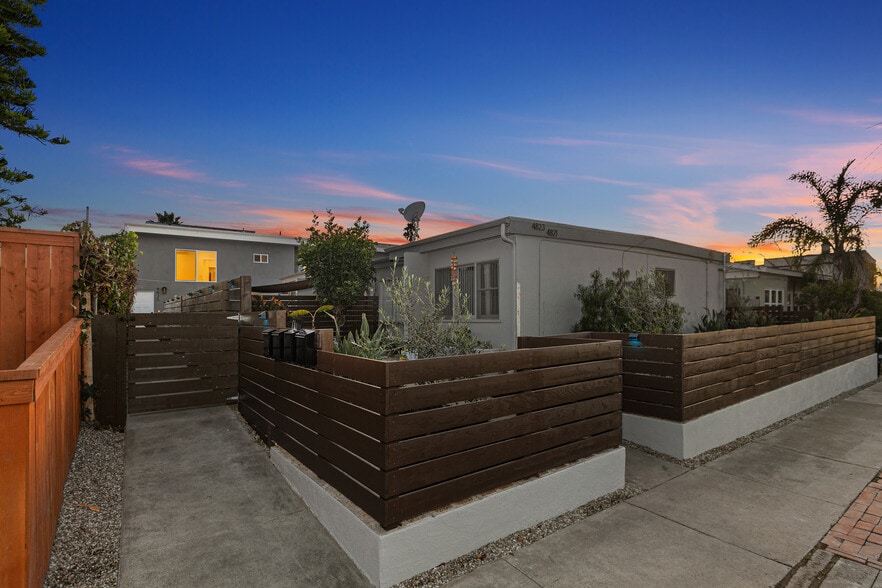 4821-25 Iroquois Ave ave, San Diego, CA for sale - Primary Photo - Image 1 of 6