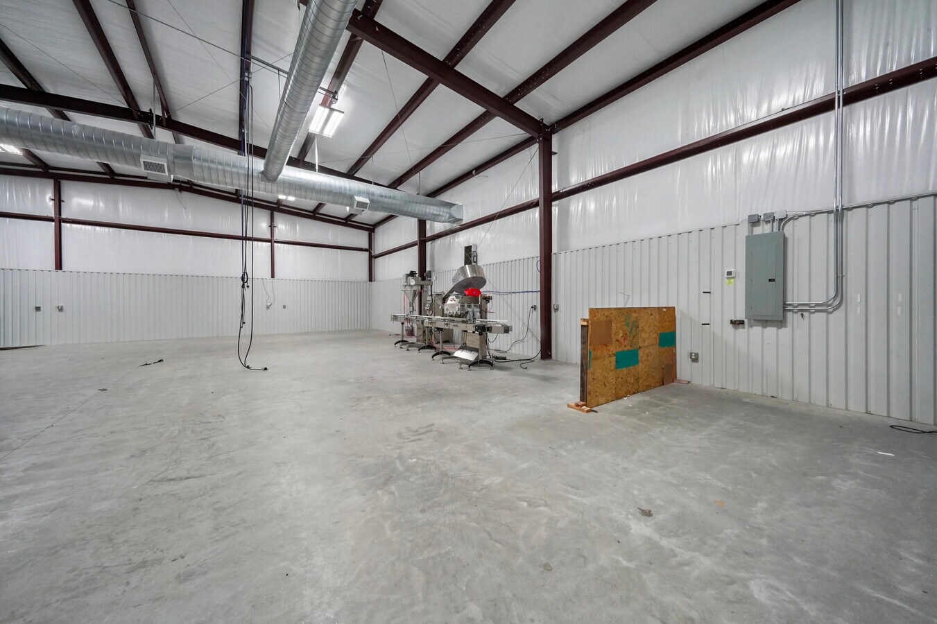 304 E Rogers Rd, Willis, TX 77378