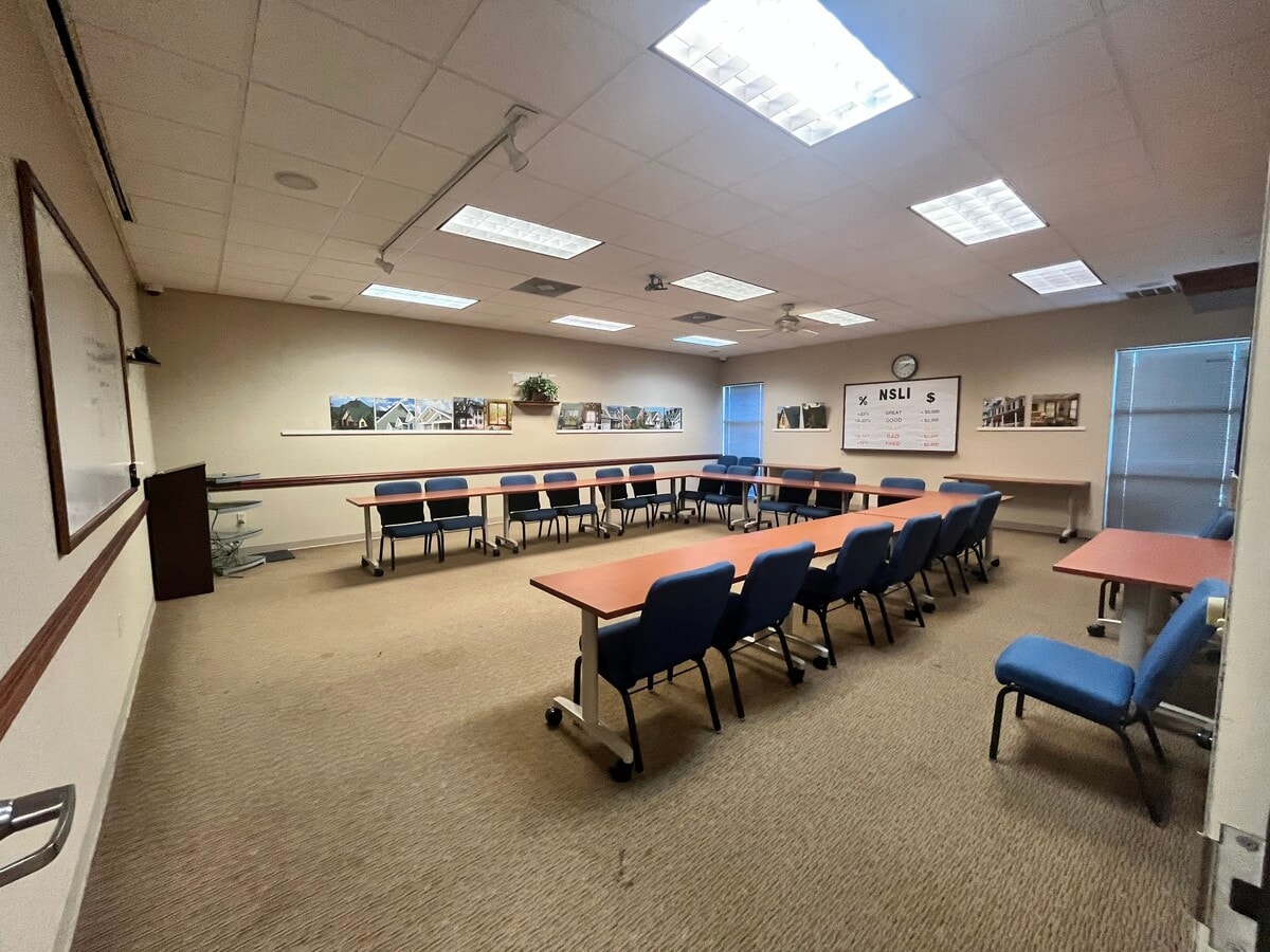 652 Independence Pky, Chesapeake, VA 23320 - Unit 130 -  - Interior Photo - Image 1 of 3