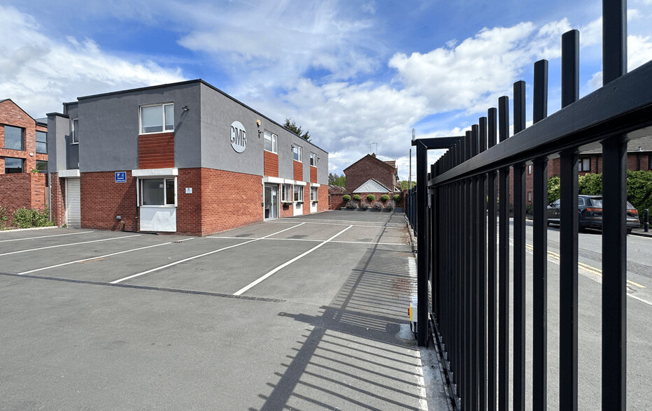 1a-1d Bridgewater Rd, Altrincham for sale - Building Photo - Image 3 of 4