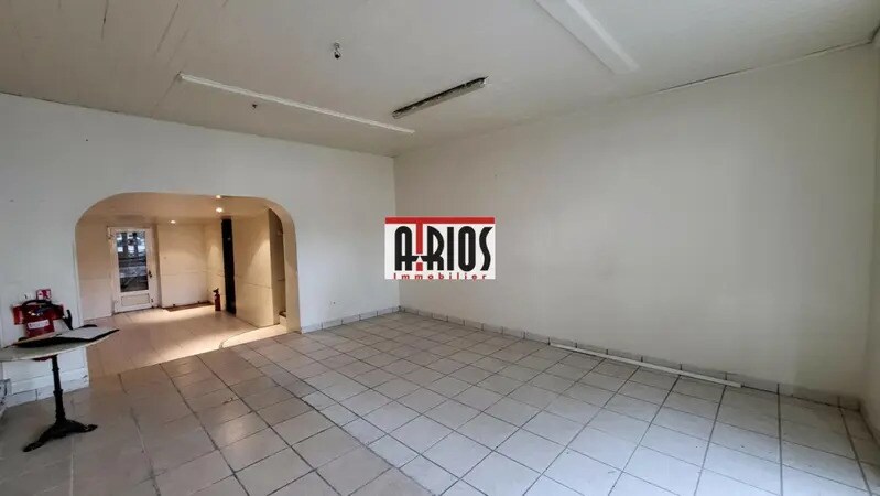 Retail in Aubagne for lease - Interior Photo - Image 3 of 3