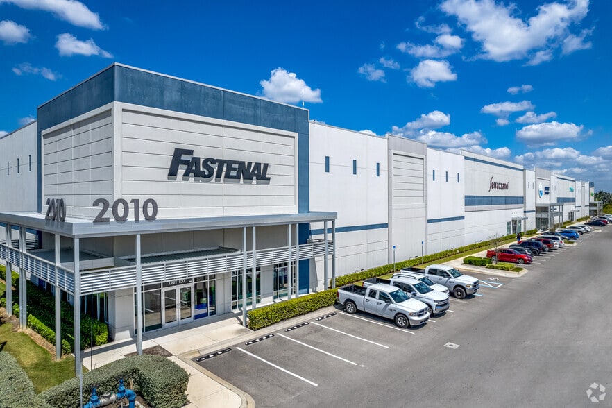 2010 51st Ave E, Palmetto, FL for lease - Primary Photo - Image 1 of 7