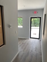 4213 N Frazier St, Conroe, TX for lease Interior Photo- Image 1 of 1