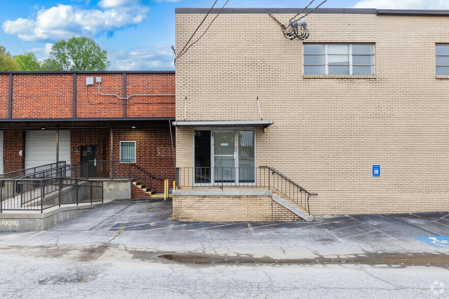 1365 English St NW, Atlanta, GA for lease - Building Photo - Image 3 of 6