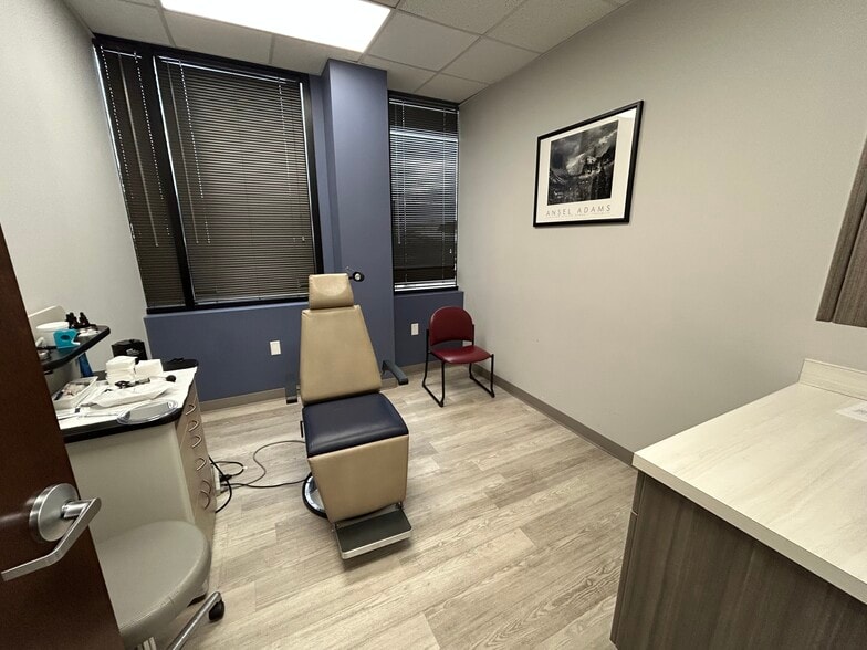 885 Kempsville Rd, Norfolk, VA for lease - Building Photo - Image 2 of 11