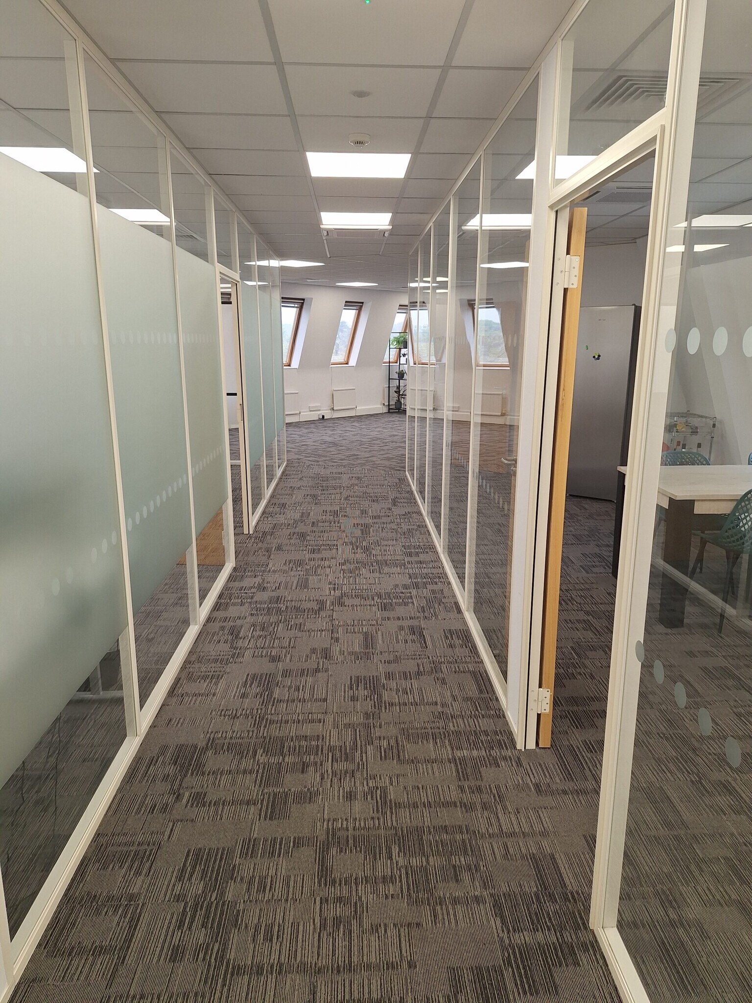 Springfield Rd, Horsham for lease Interior Photo- Image 1 of 6