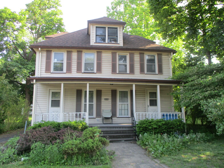 538 E Main St, Batavia, NY for sale - Primary Photo - Image 1 of 1