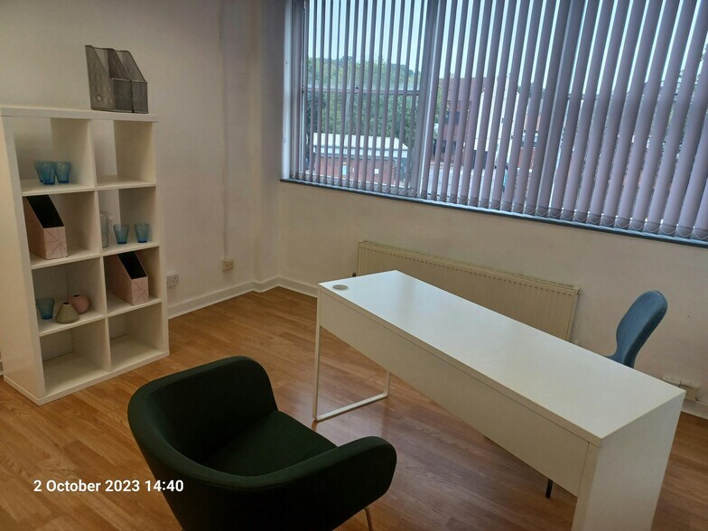 Denby Dale Rd, Wakefield for lease - Building Photo - Image 1 of 18