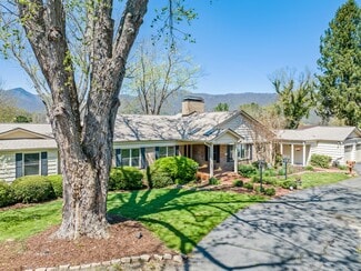 More details for 142 Country Club Dr, Waynesville, NC - Hospitality for Sale