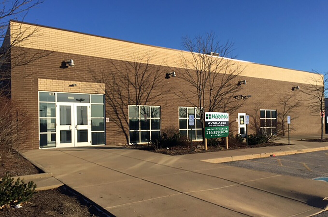 7080 Engle Rd, Middleburg Heights, OH 44130