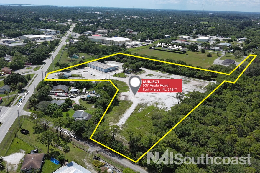 907 Angle Rd, Fort Pierce, FL for lease - Primary Photo - Image 1 of 15