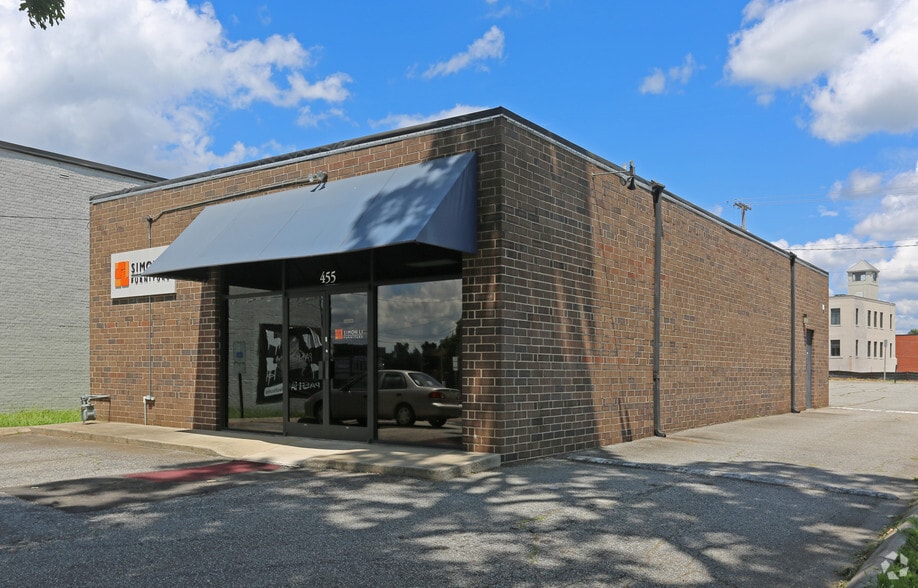 455 S Main St, High Point, NC for lease - Primary Photo - Image 1 of 9
