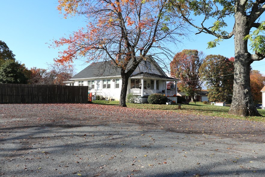 14074 Rixeyville Rd, Culpeper, VA 22701