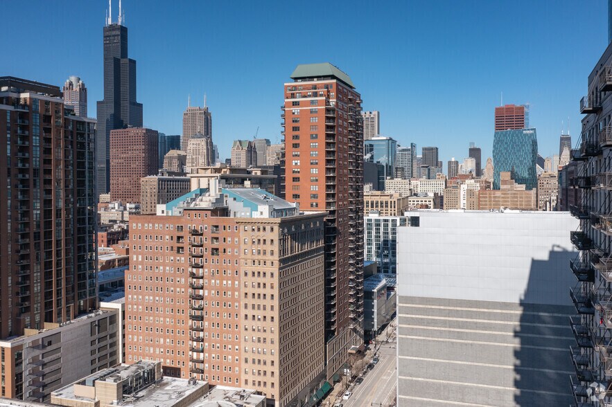 41 E 8th St, Chicago, IL 60605 - Forty-One East Eighth | LoopNet