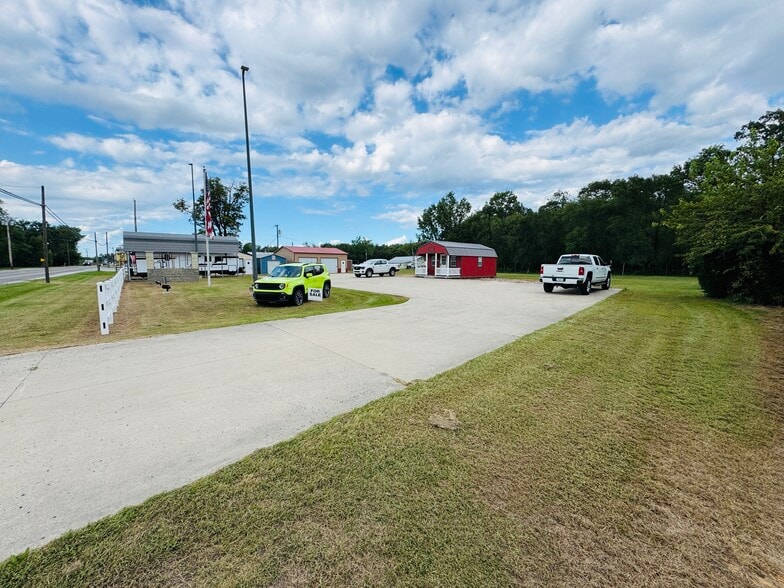 2260 S US Highway 35, Knox, IN for sale - Building Photo - Image 2 of 19