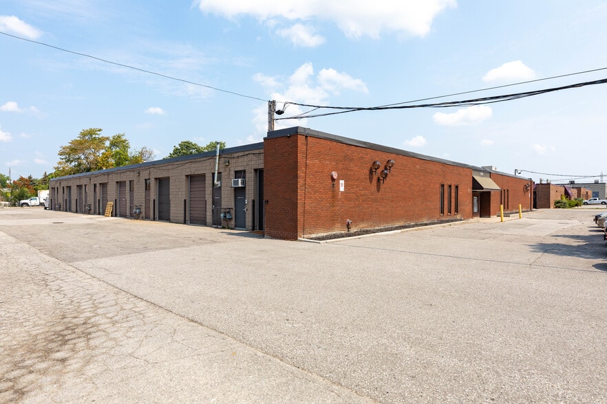 210 Don Park Rd, Markham, ON for sale - Primary Photo - Image 1 of 1