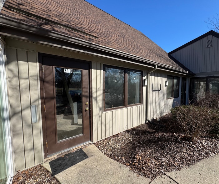 3110 Mallard Cove Ln, Fort Wayne, IN for lease - Building Photo - Image 2 of 17