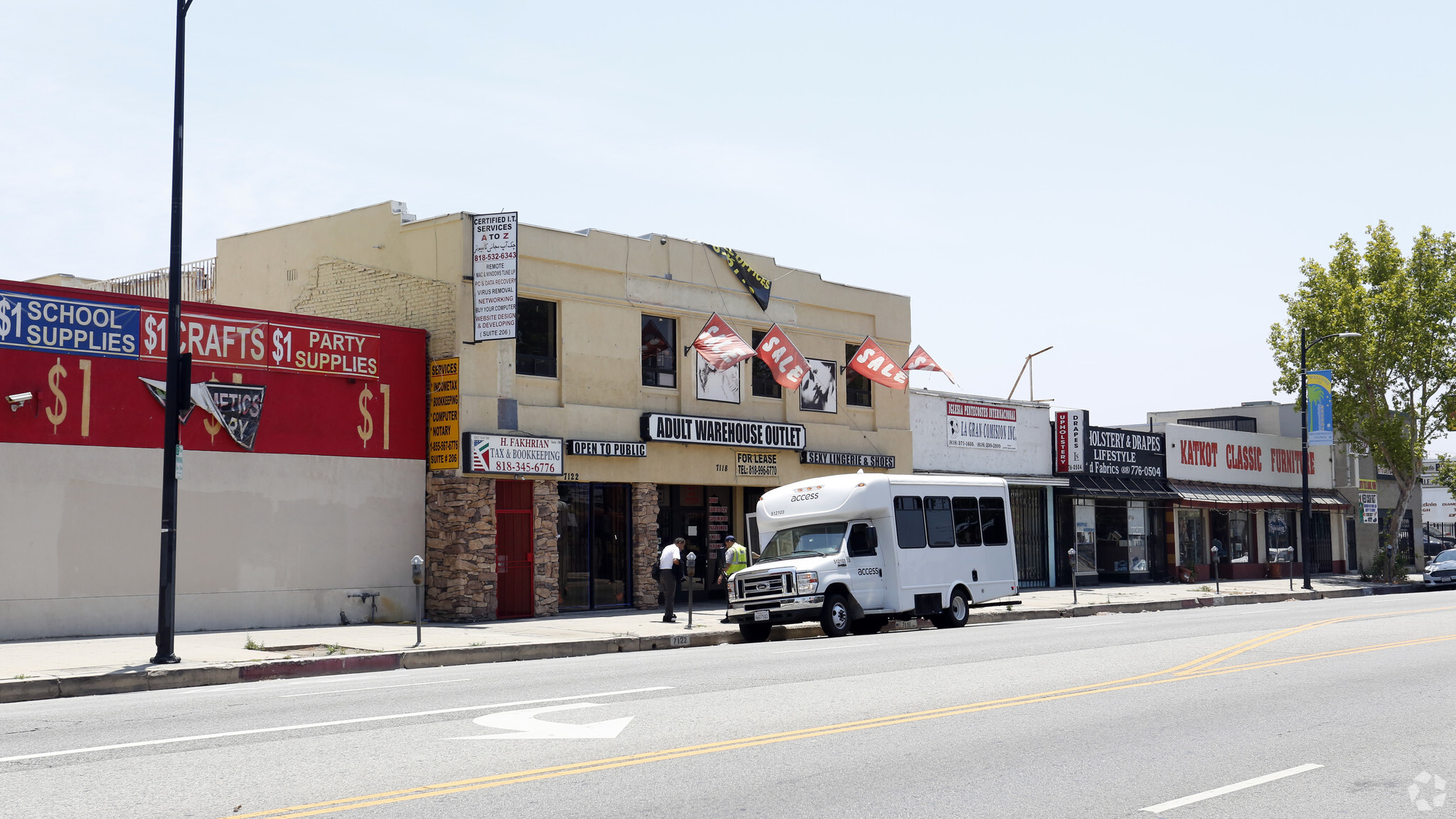 7118-7122 Reseda Blvd, Reseda, CA for sale Primary Photo- Image 1 of 1