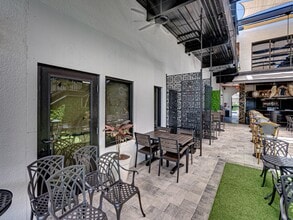 990 Broadway, Dunedin, FL for lease Building Photo- Image 1 of 1