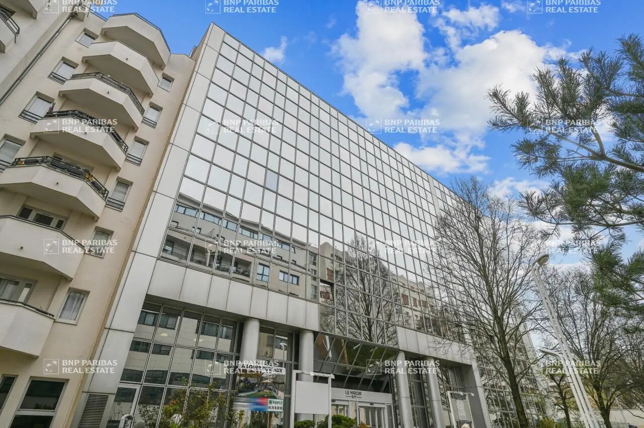 Office in Montrouge for sale Building Photo- Image 1 of 13