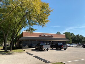 1420-1450 Kingwood Dr, Humble, TX for lease Building Photo- Image 2 of 5