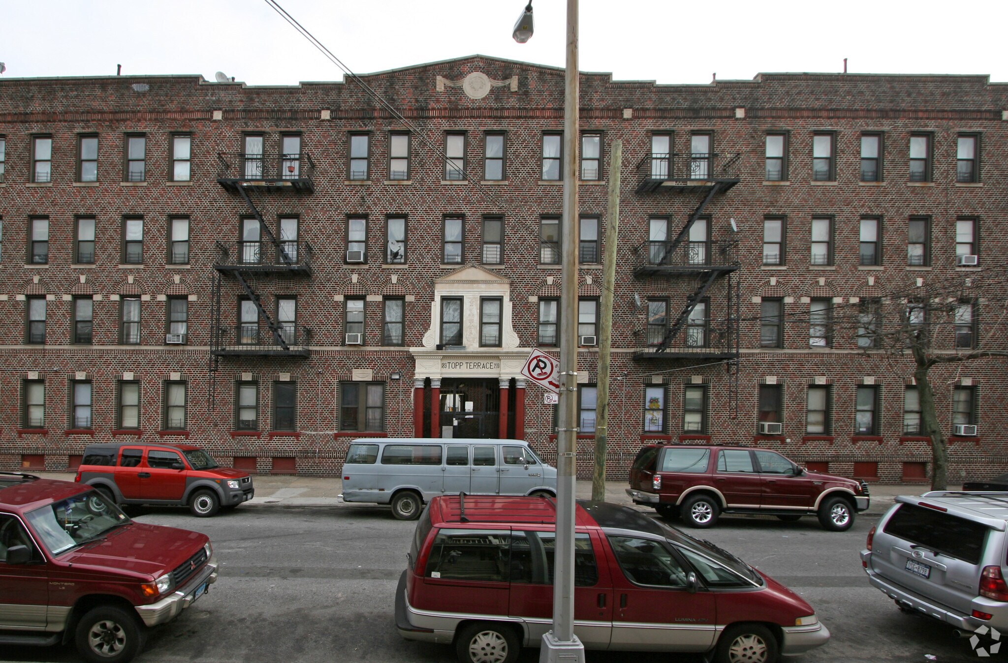 189-209 E 34th St, Brooklyn, NY for sale Primary Photo- Image 1 of 1