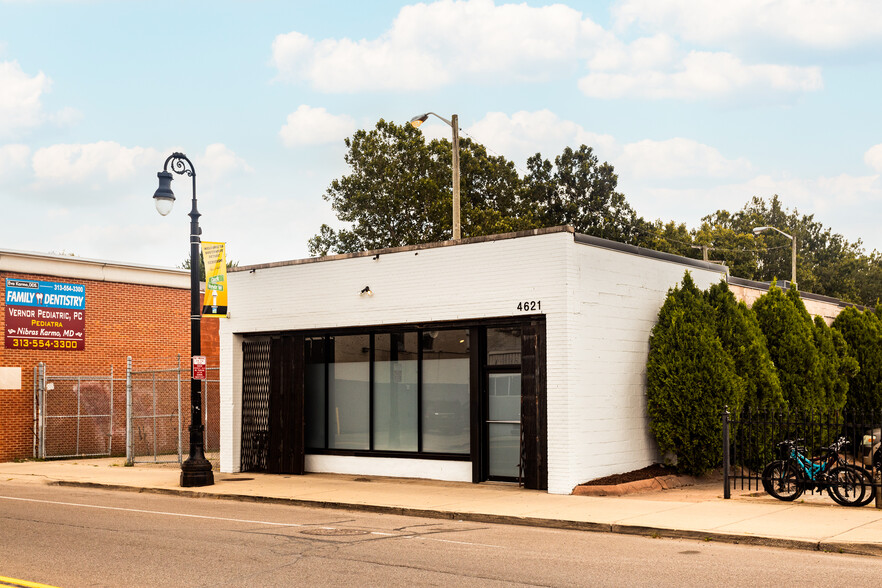 4621 W Vernor Hwy, Detroit, MI for lease - Building Photo - Image 1 of 10