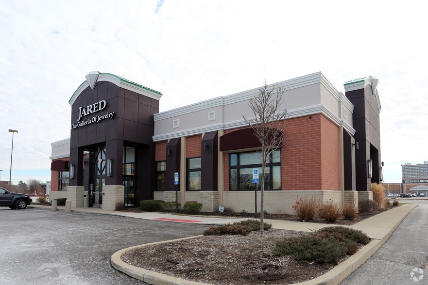 25851 Brookpark Rd, North Olmsted, OH for sale - Primary Photo - Image 2 of 3