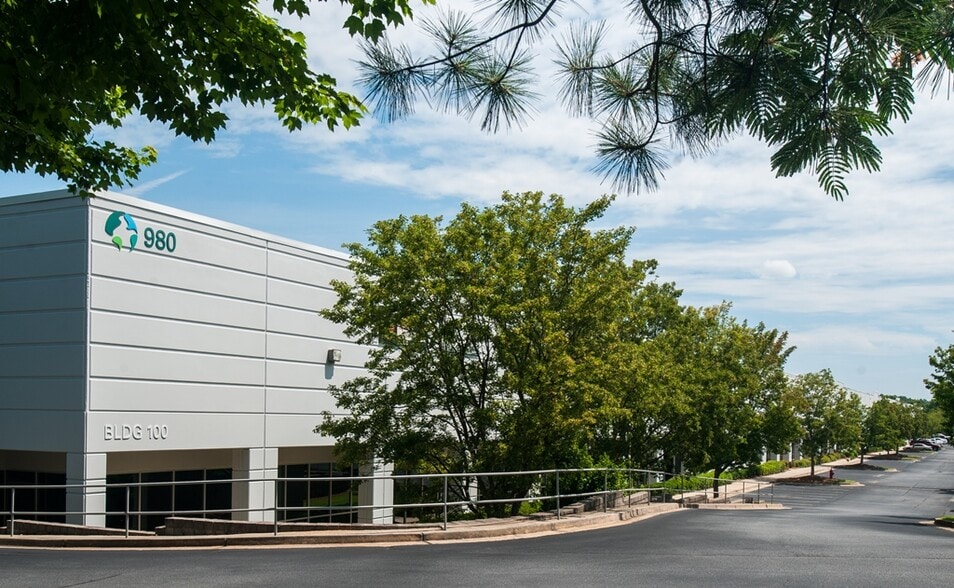 980 Cobb Place Blvd, Kennesaw, GA for lease - Building Photo - Image 2 of 12