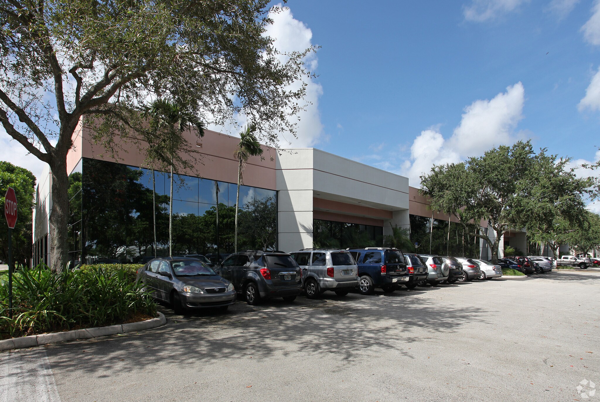 3700-3750 Executive Way, Miramar, FL for lease Primary Photo- Image 1 of 5