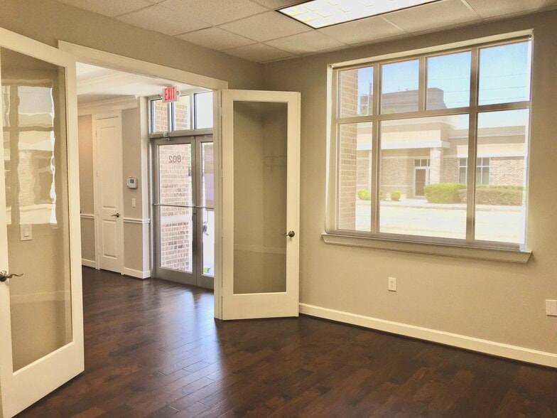 16000 Park Ten Pl, Houston, TX for sale - Building Photo - Image 2 of 20