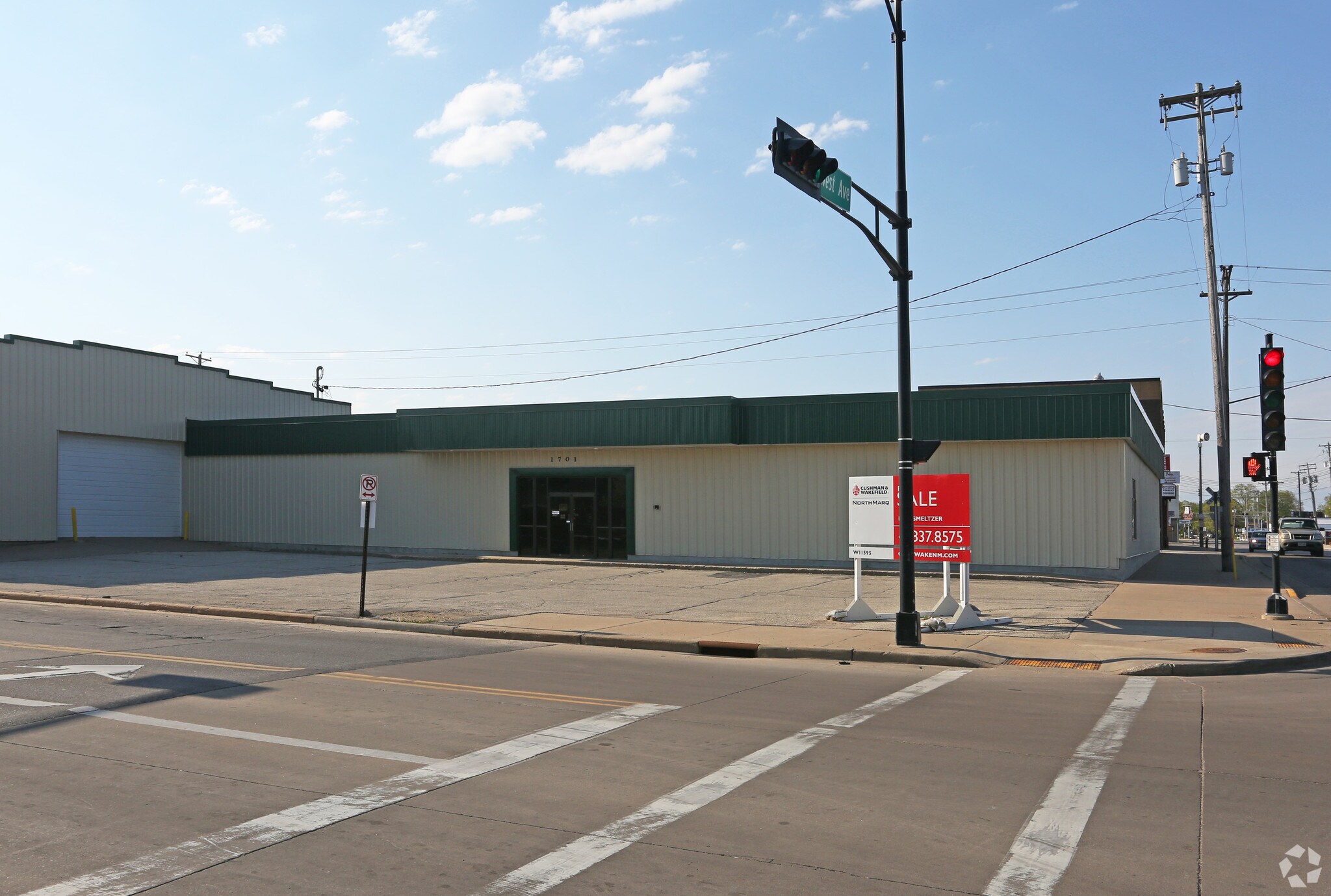 1701 West Ave S, La Crosse, WI for sale Primary Photo- Image 1 of 1