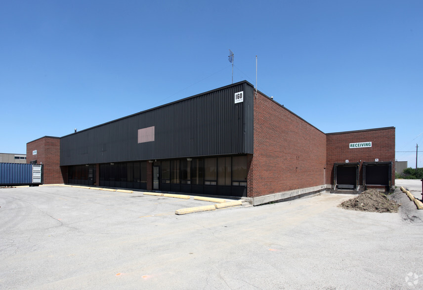 160 Bethridge Rd, Toronto, ON for lease - Primary Photo - Image 1 of 4