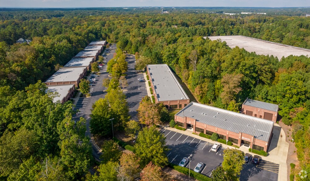 200 Cascade Pointe Ln, Cary, NC 27513 Bldg II