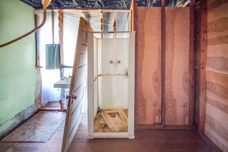 111 E Dempsey St, Bryson, TX for sale Interior Photo- Image 2 of 26